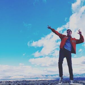 Meet your Posher, Ethan